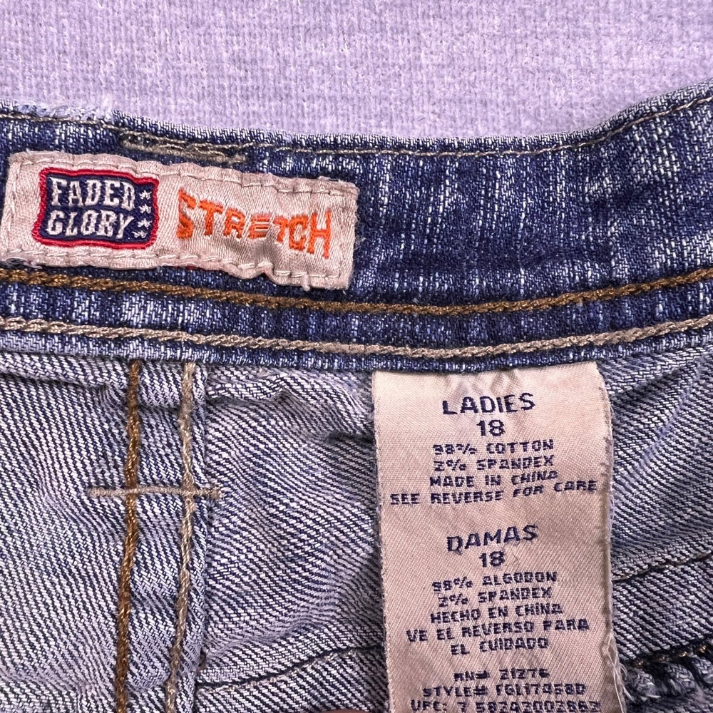 Faded Glory Stretch Zipper Pocket Mid Rise Denim Jean Shorts Womens 18 Denim - Picture 4 of 11